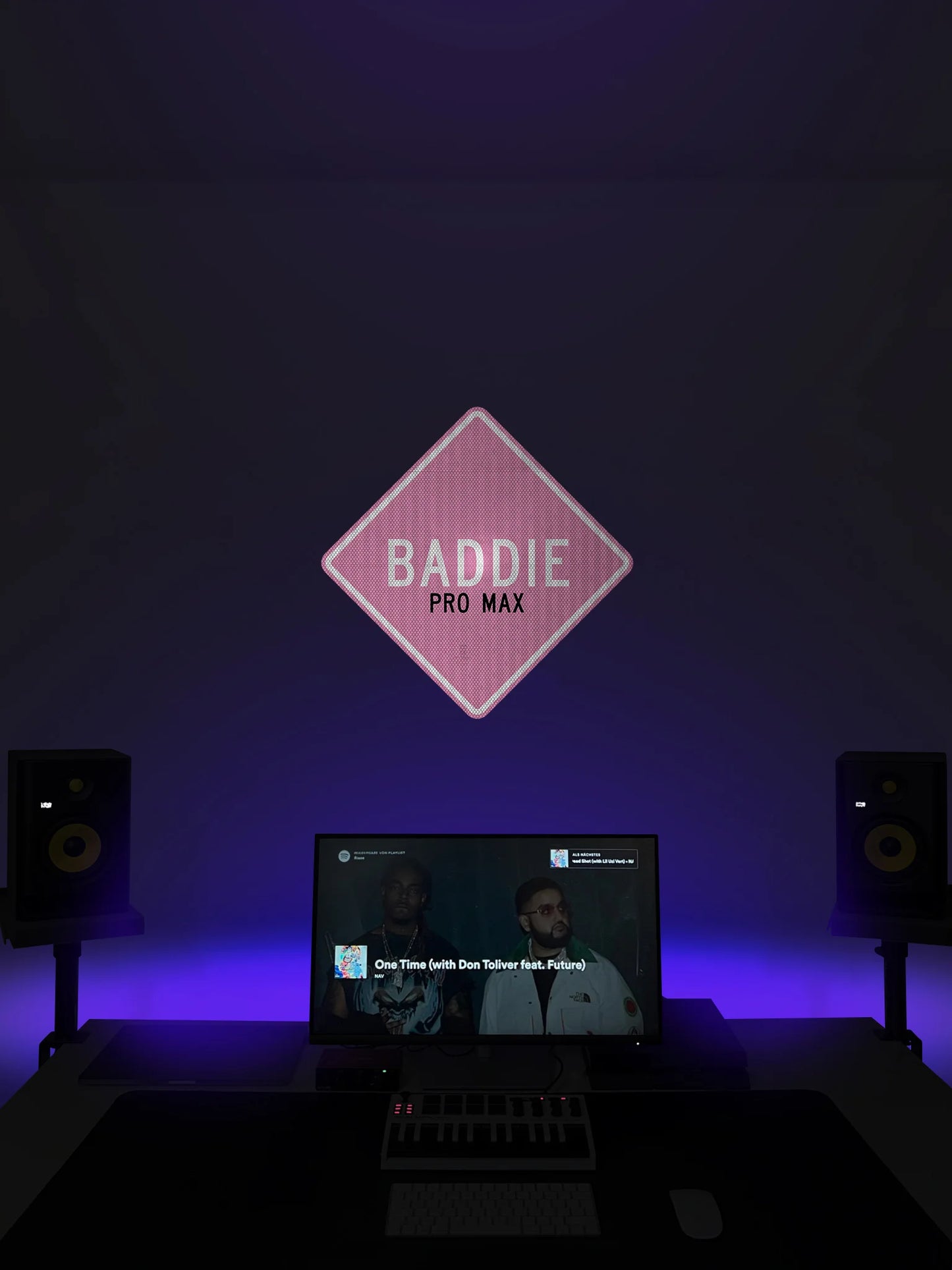Baddie pro max Streetsign