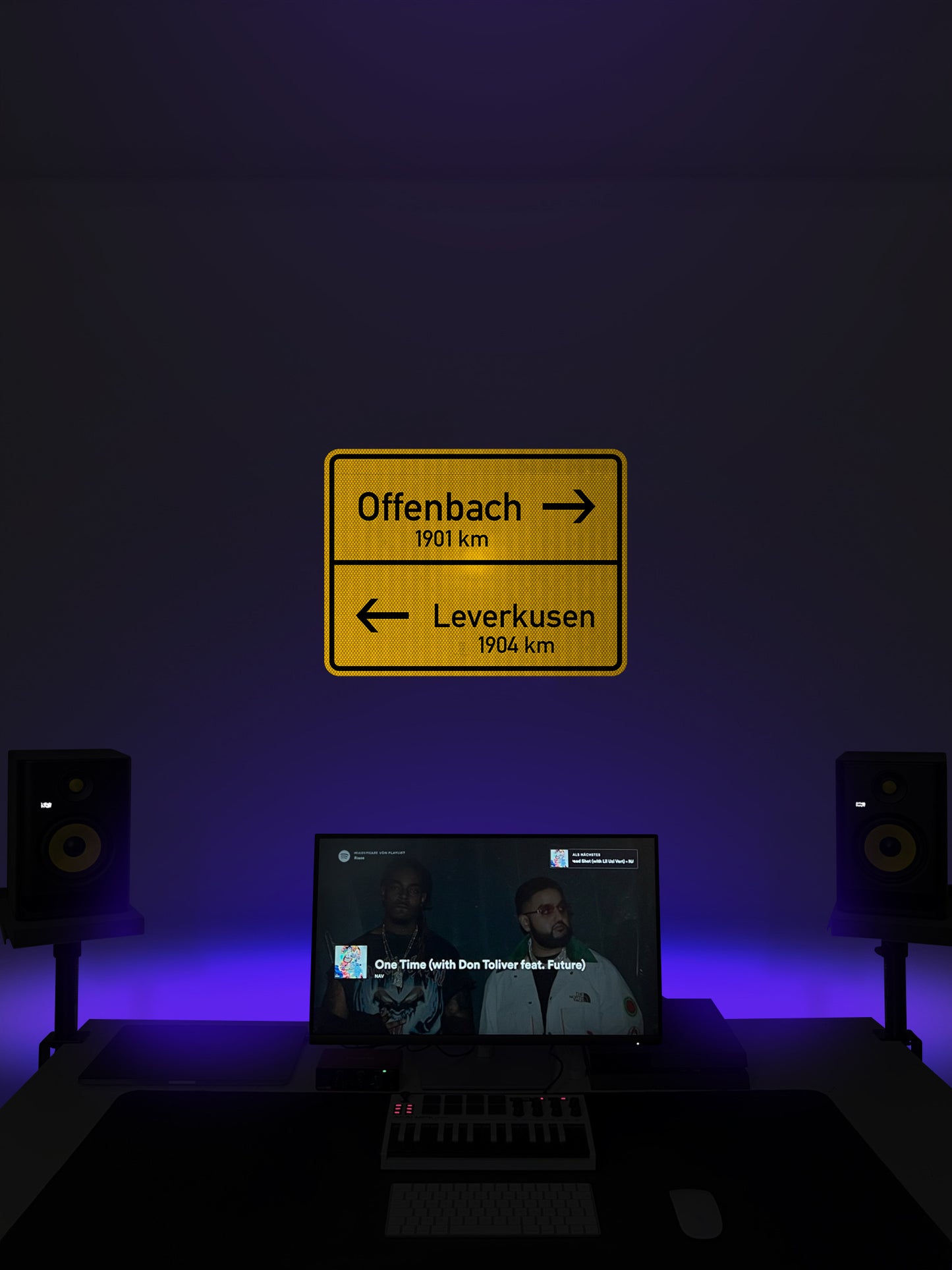 Leverkusen/Offenbach Streetsign