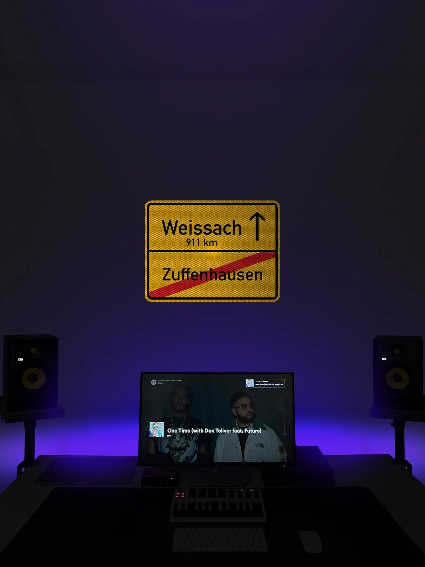 Weissach/Zuffenhausen Streetsign