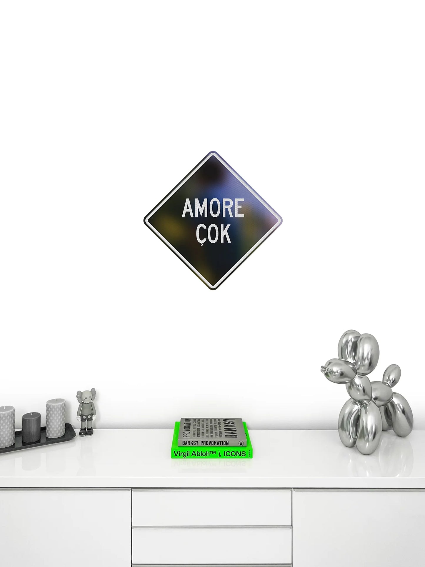 Amore Çok Streetsign