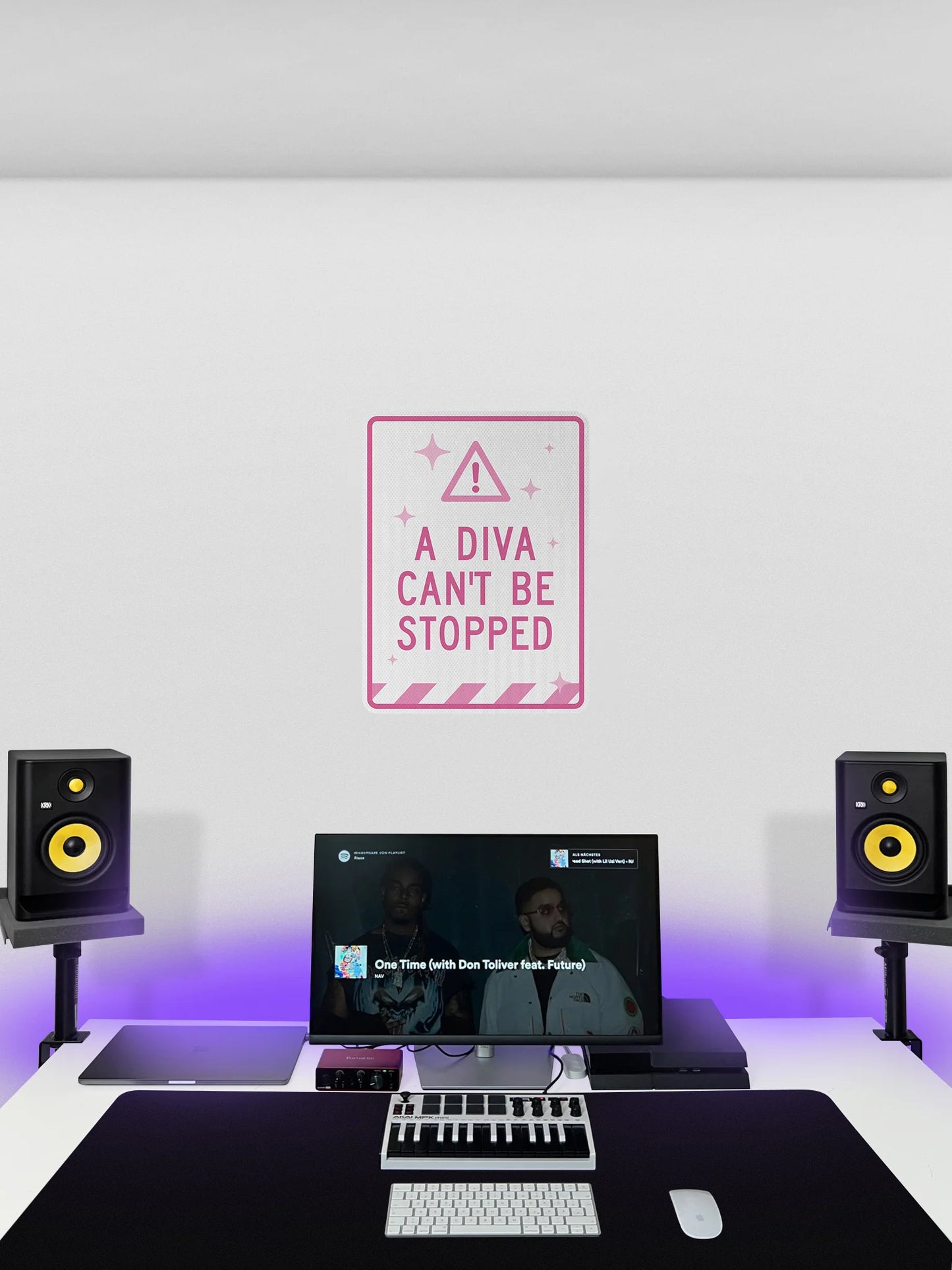 Diva Streetsign