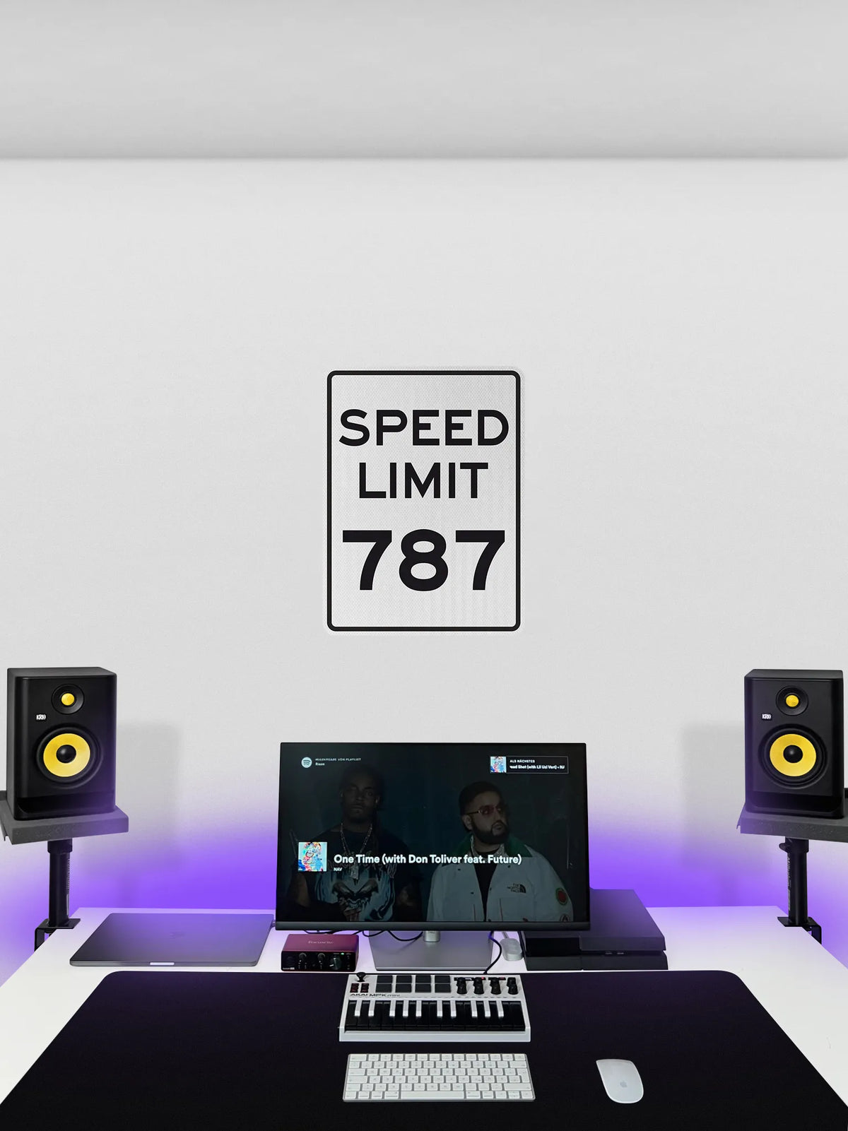 Sign 878 Speed SPEED LIMIT 787 Streetsign – Signed