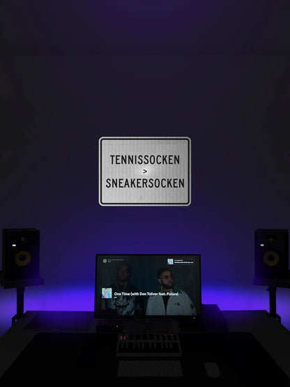 Tennis socks &gt; sneaker socks Streetsign